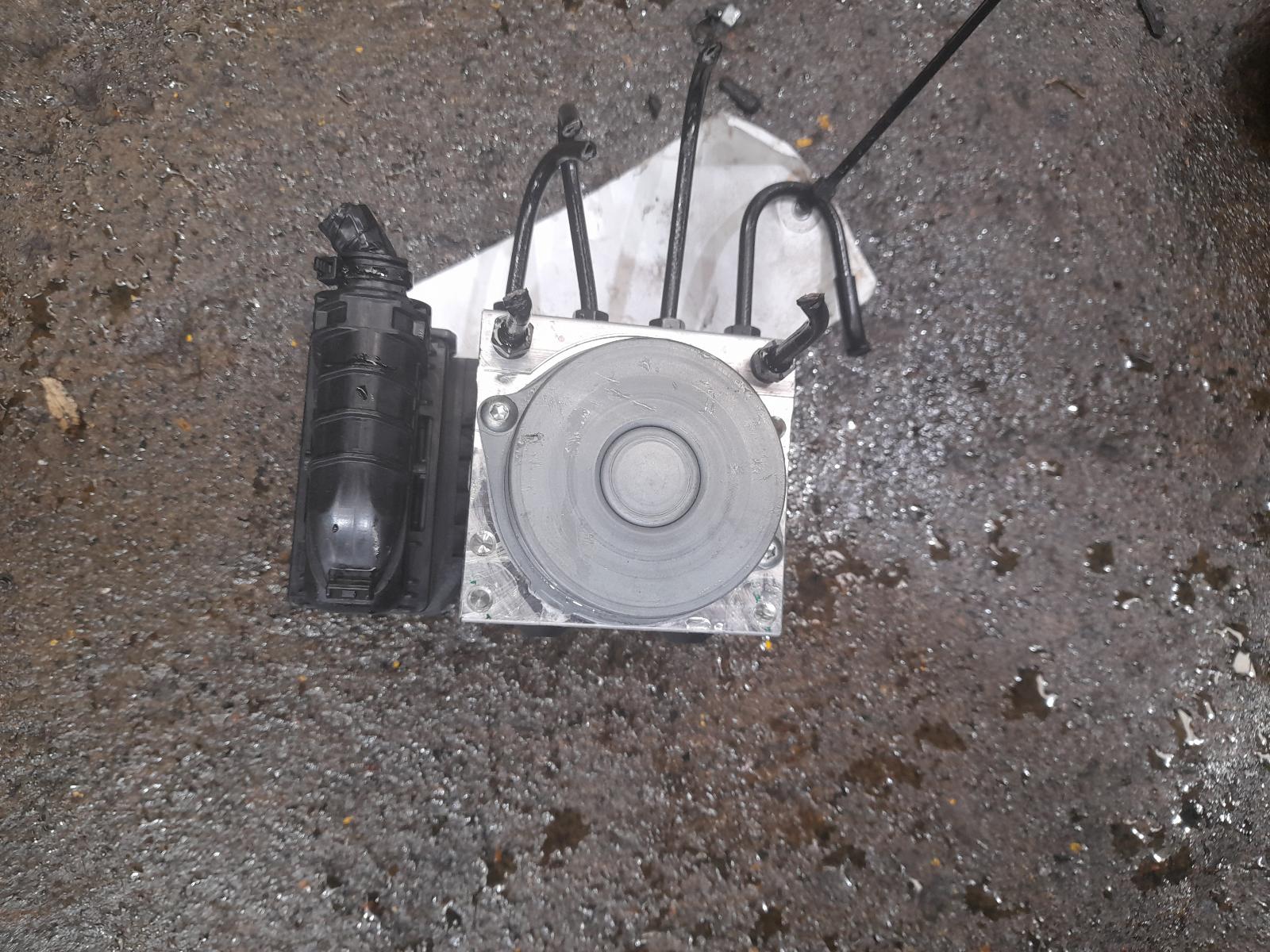 View Auto part Abs Pump/Modulator Toyota Yaris Cross 2020