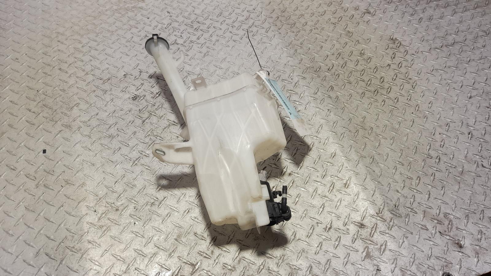 View Auto part Washer Bottle Toyota Yaris Cross 2020
