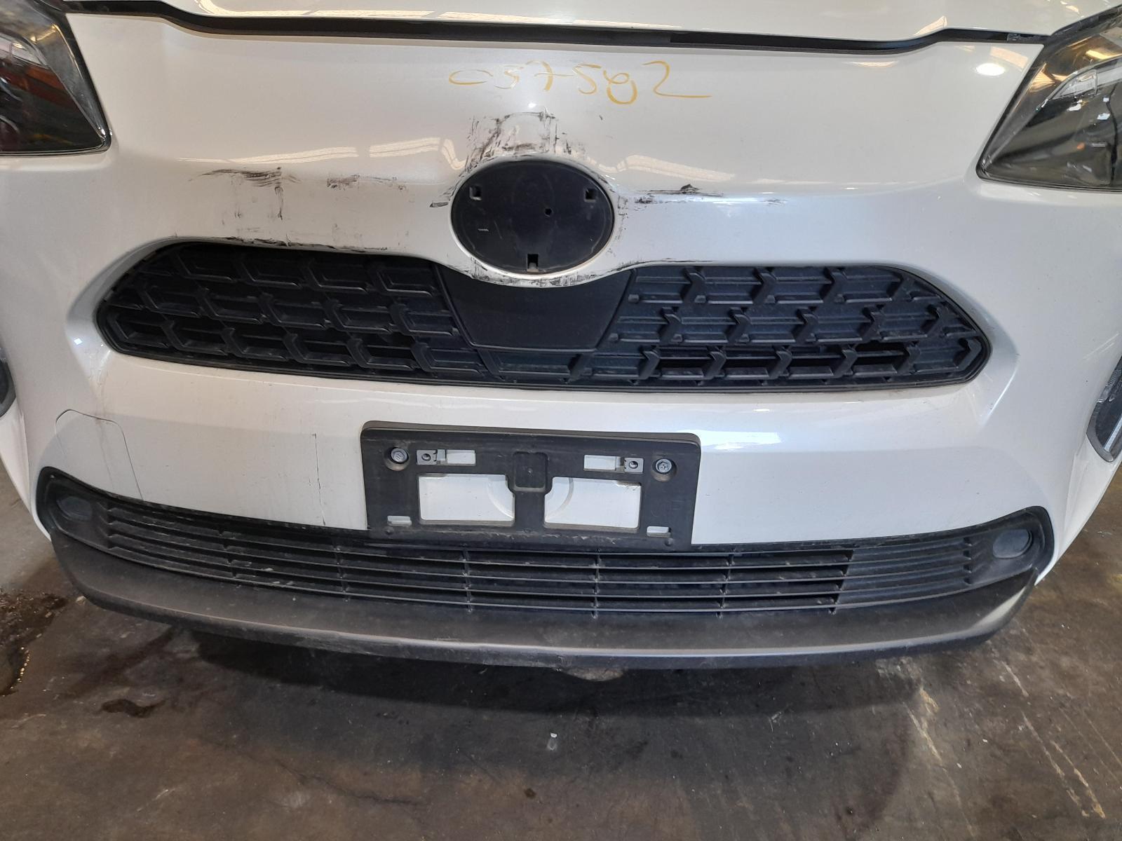 View Auto part Grille Toyota Yaris Cross 2020