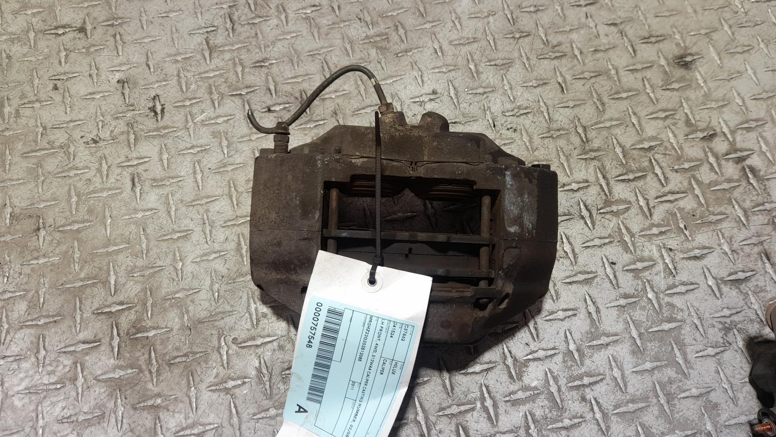View Auto part Caliper Toyota Hilux 2011