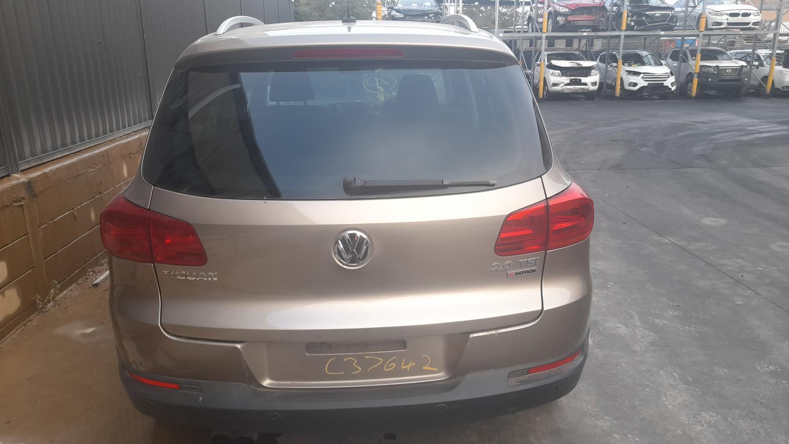 View Auto part Bootlid/Tailgate Volkswagen Tiguan 2015