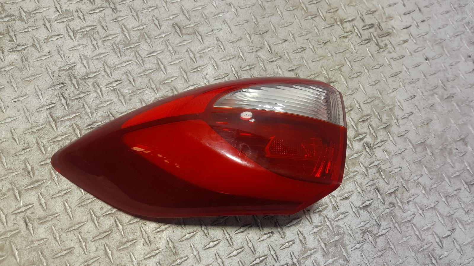 View Auto part Right Taillight Hyundai Tucson 2015
