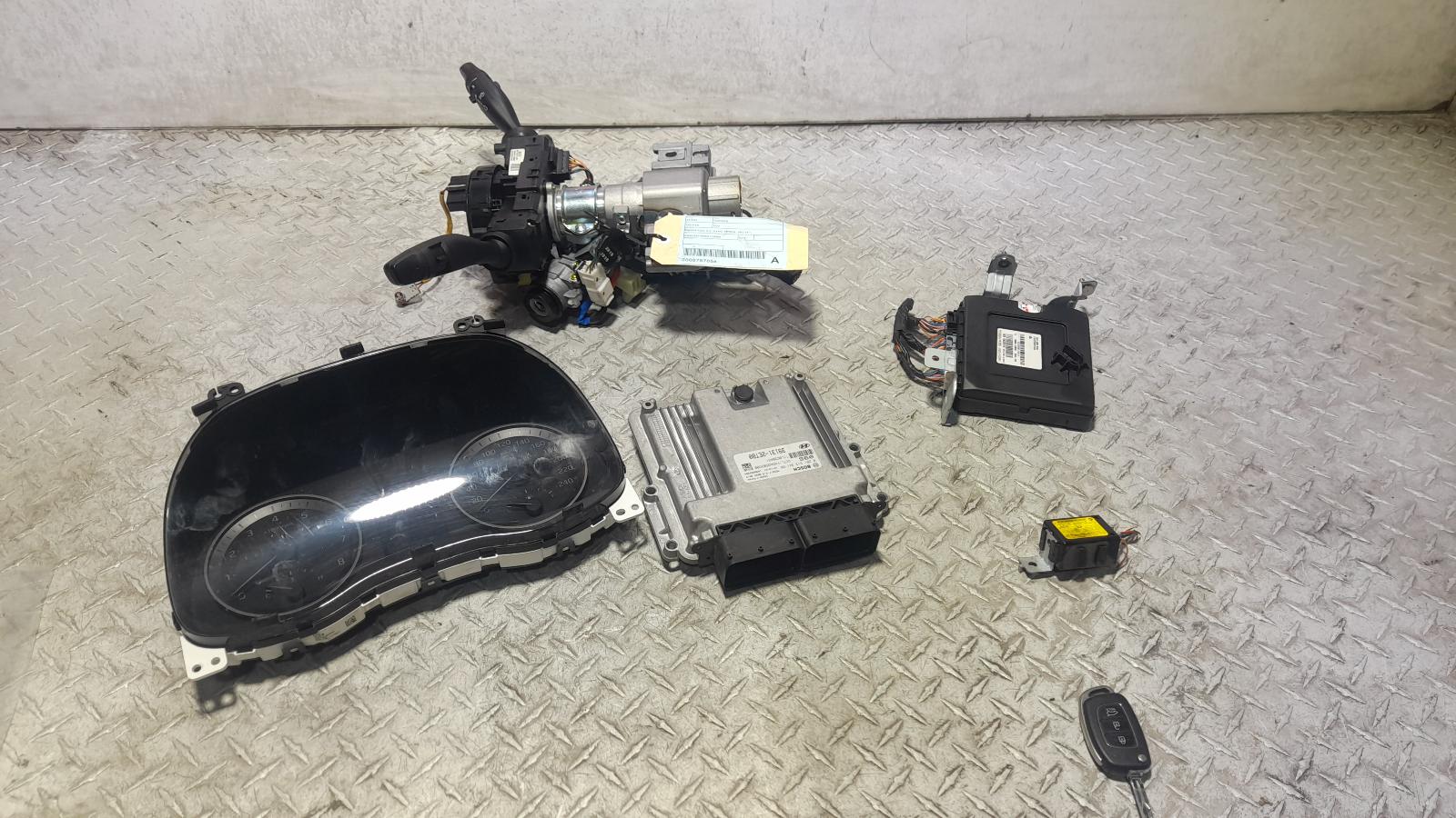 View Auto part Ecu Hyundai Tucson 2015