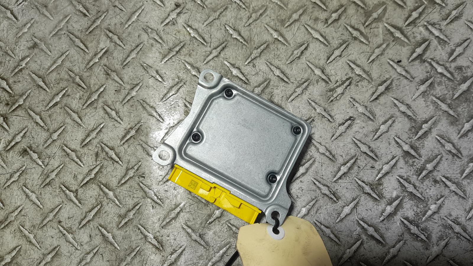 View Auto part Airbag Module/Sensor Volkswagen Amarok 2020