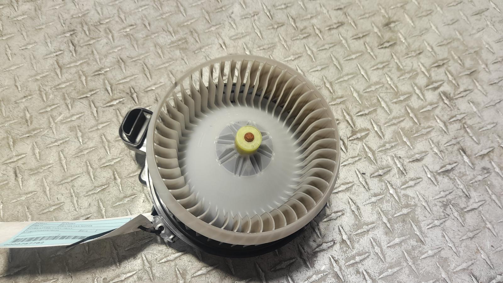 View Auto part Heater Fan Motor Toyota Camry 2015