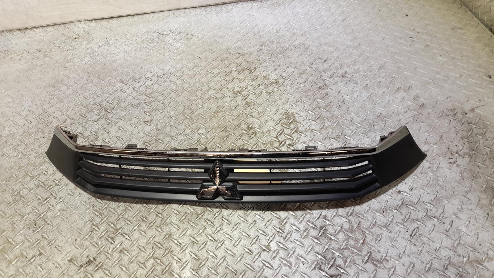 View Auto part Grille Mitsubishi Asx 2017
