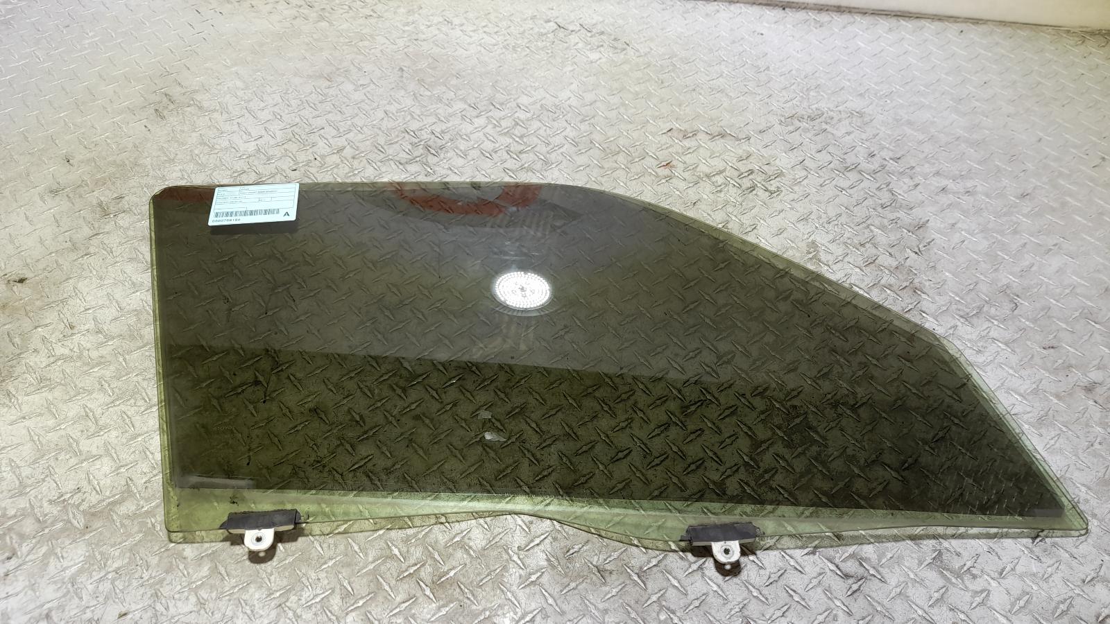 View Auto part Right Front Door Window Toyota Hiace 2017