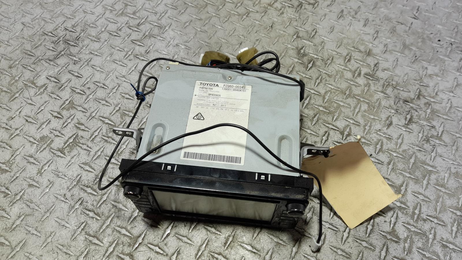 View Auto part Radio/Cd/Dvd/Sat/Tv Toyota Hiace 2017