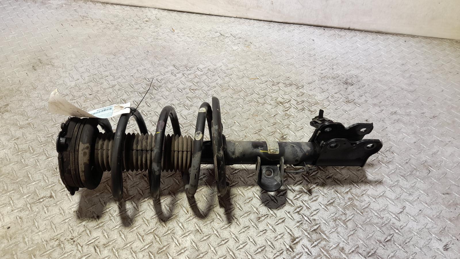 View Auto part Right Front Strut Nissan Pathfinder 2016