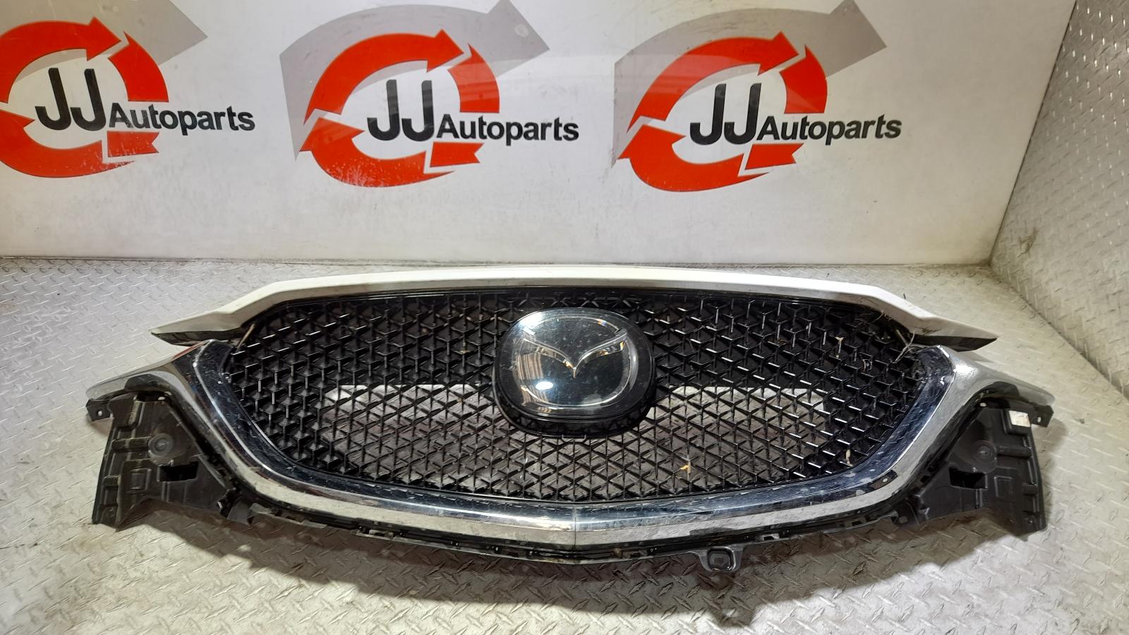View Auto part Grille Mazda Cx5 2019