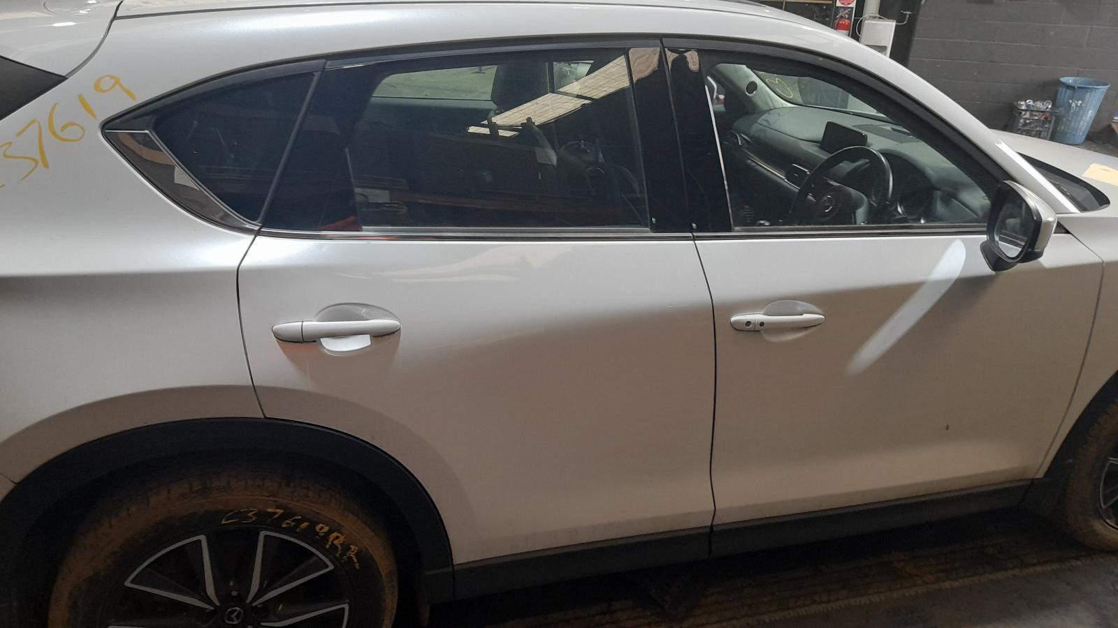 View Auto part Right Rear Door Sliding Mazda Cx5 2019