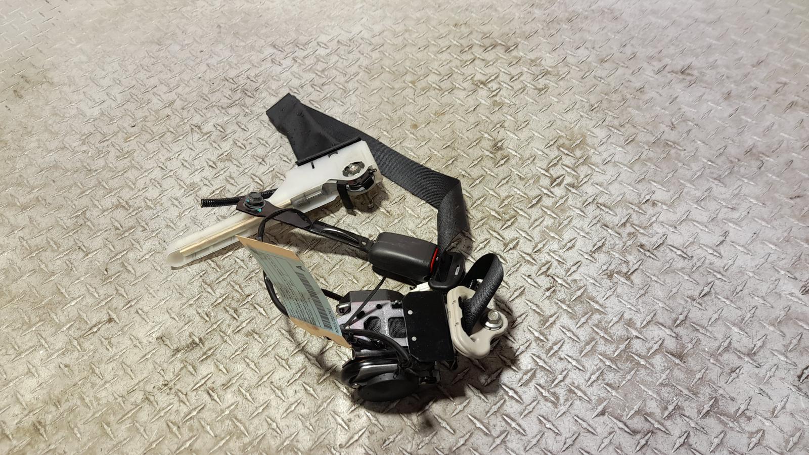 View Auto part Seatbelt/Stalk Nissan Pulsar 2014