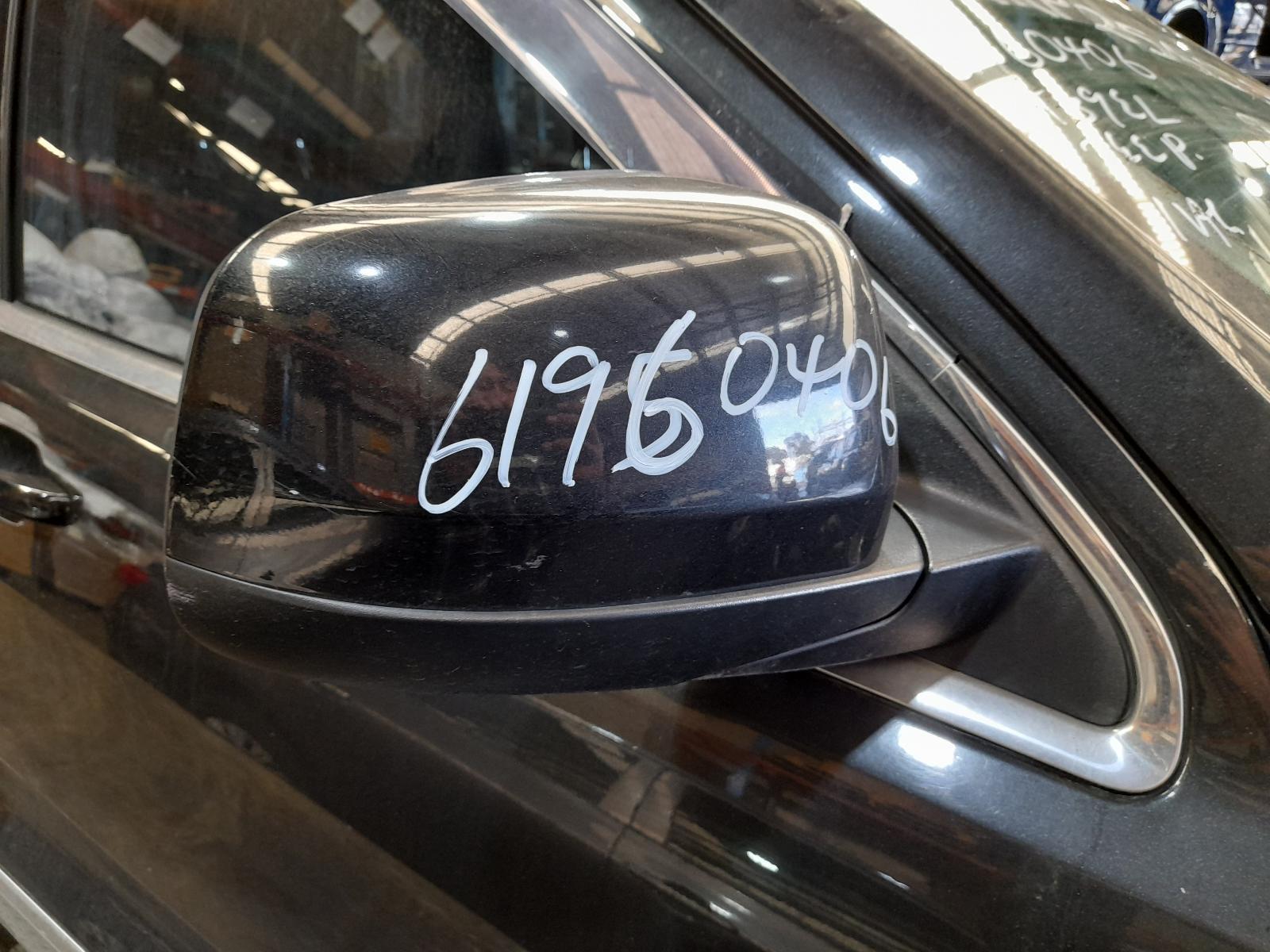 View Auto part Right Door Mirror Jeep Grandcherokee 2012