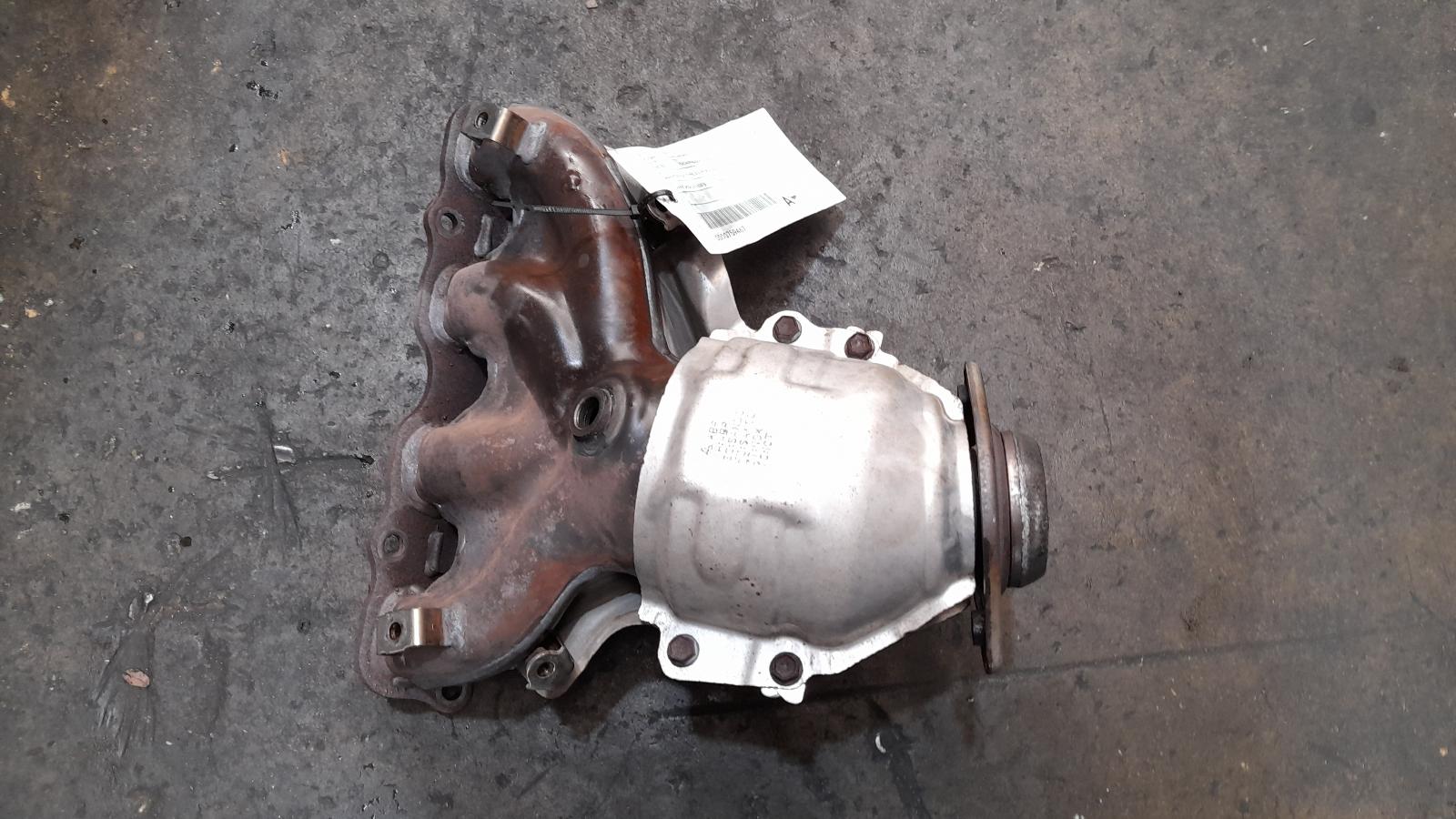 View Auto part Catalytic Converter Mitsubishi Outlander 2015