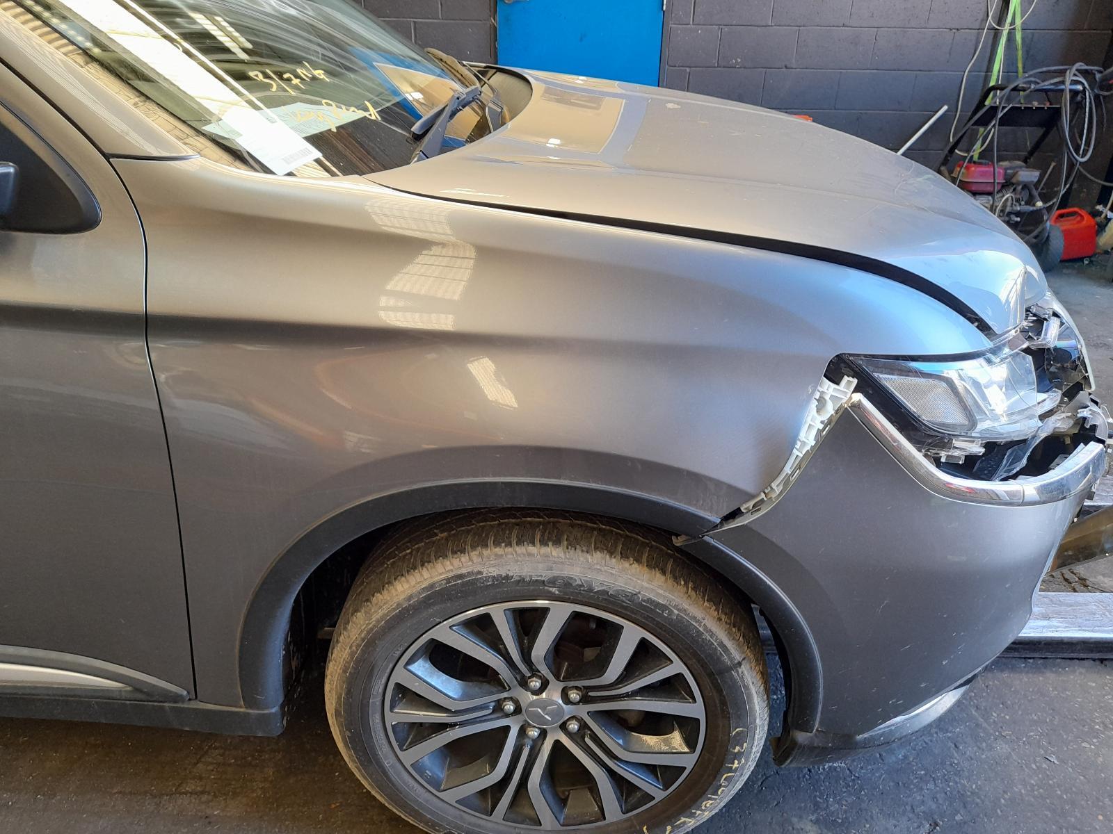 View Auto part Right Guard Mitsubishi Outlander 2015