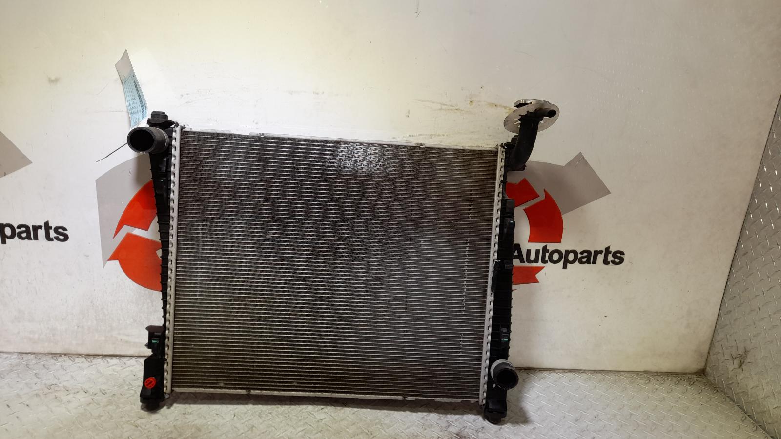 View Auto part Radiator Jeep Grandcherokee 2015
