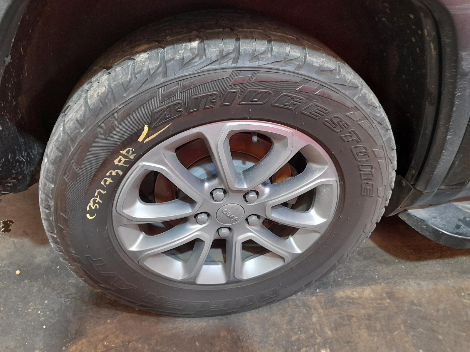 View Auto part Wheel Mag Jeep Grandcherokee 2015