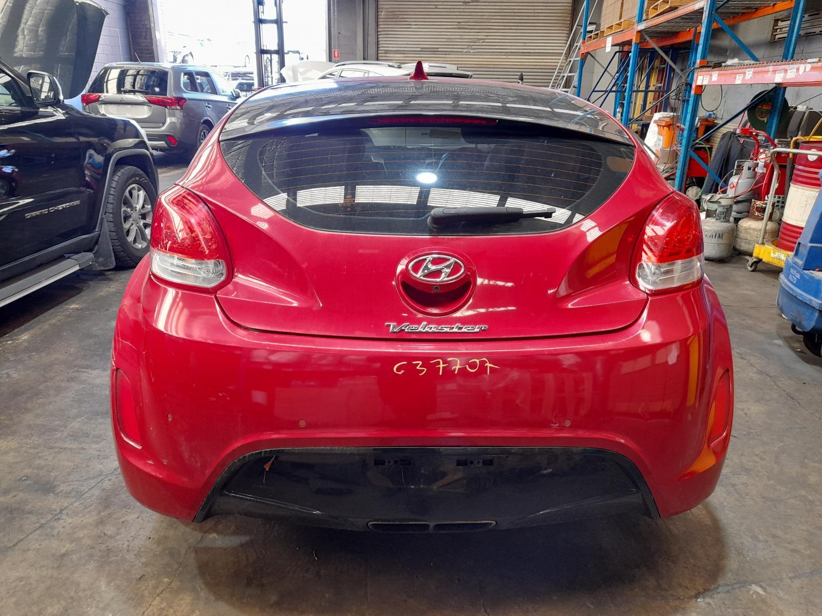 View Auto part Bootlid/Tailgate Hyundai Veloster 2013