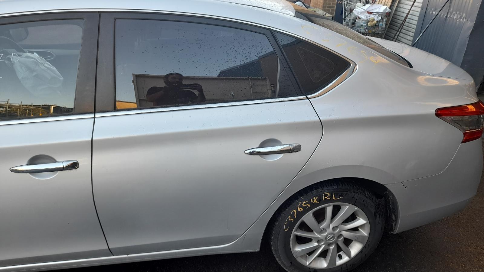 View Auto part Left Rear Door/Sliding Nissan Pulsar 2013