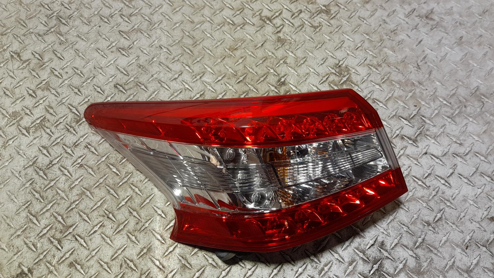 View Auto part Left Taillight Nissan Pulsar 2013