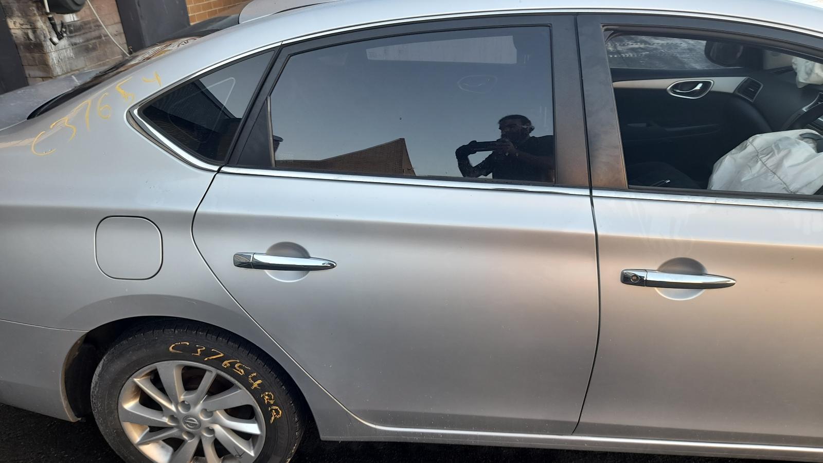 View Auto part Right Rear Door Sliding Nissan Pulsar 2013