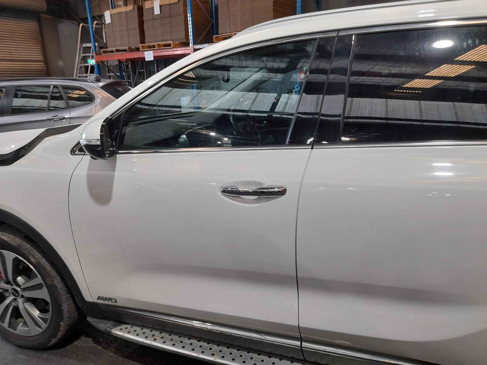 View Auto part Left Front Door Kia Sorento 2017