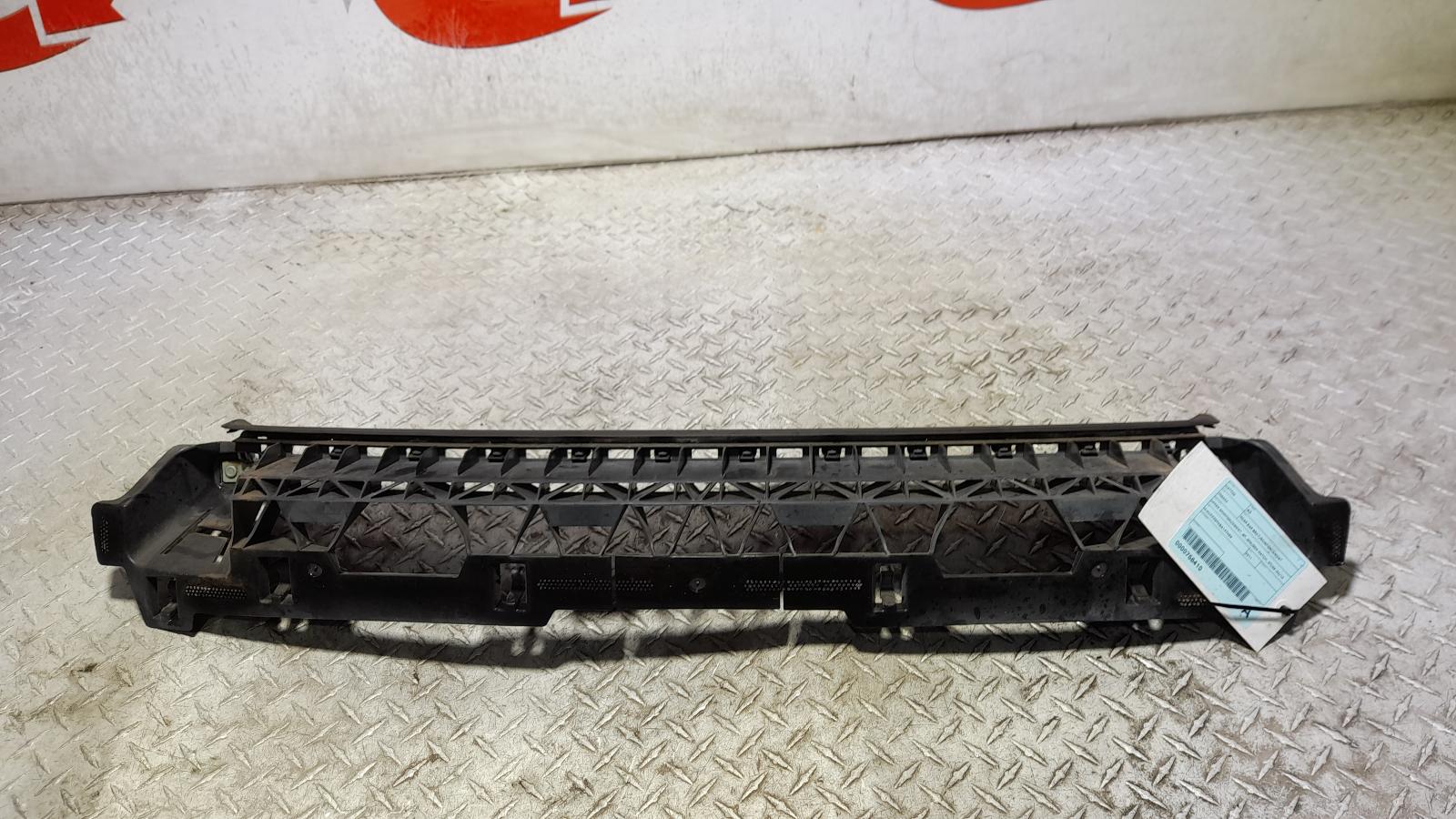 View Auto part R/Bar Bracket/Reinfo Audi A3 2011