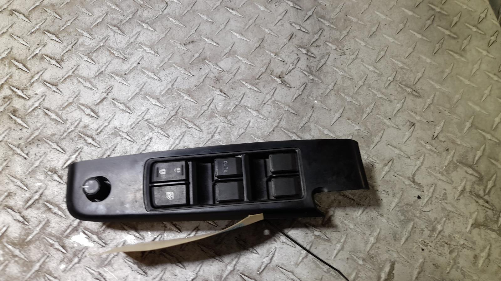 View Auto part Pwr Dr Wind Switch Isuzu Dmax 2022