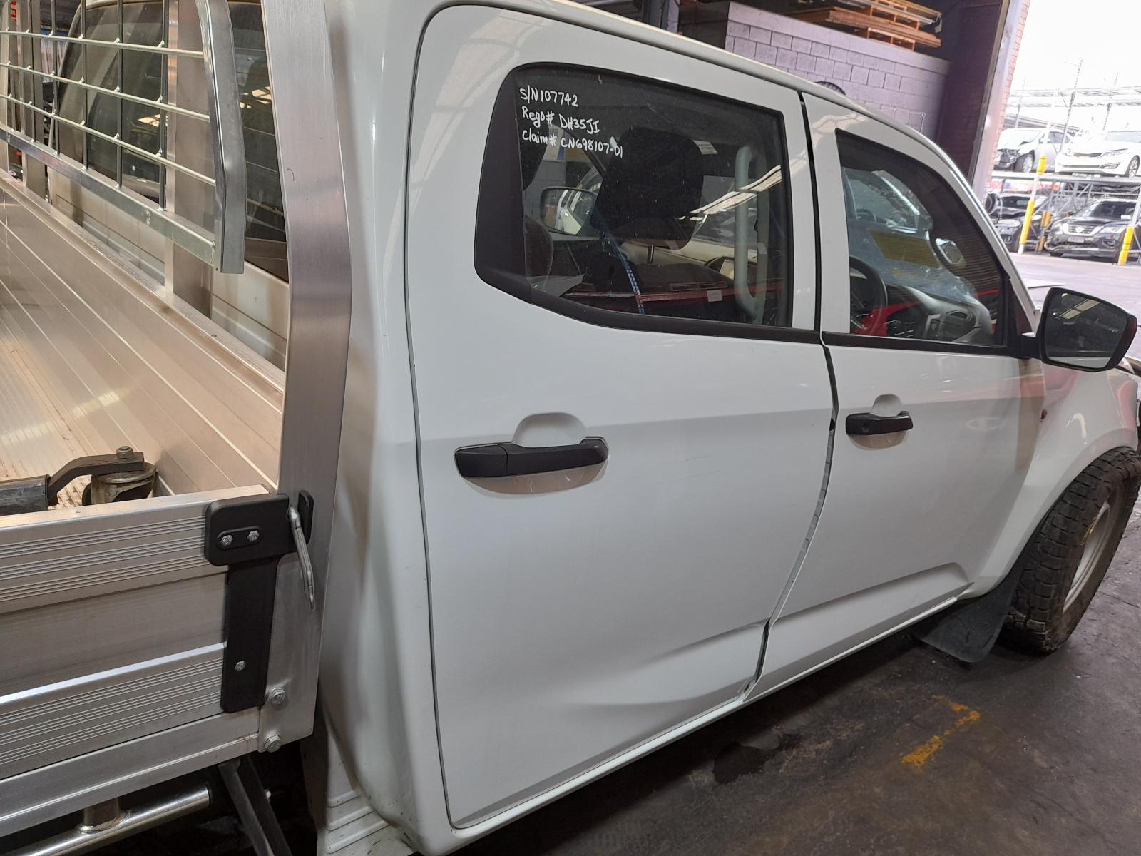 View Auto part Right Rear Door Sliding Isuzu Dmax 2022