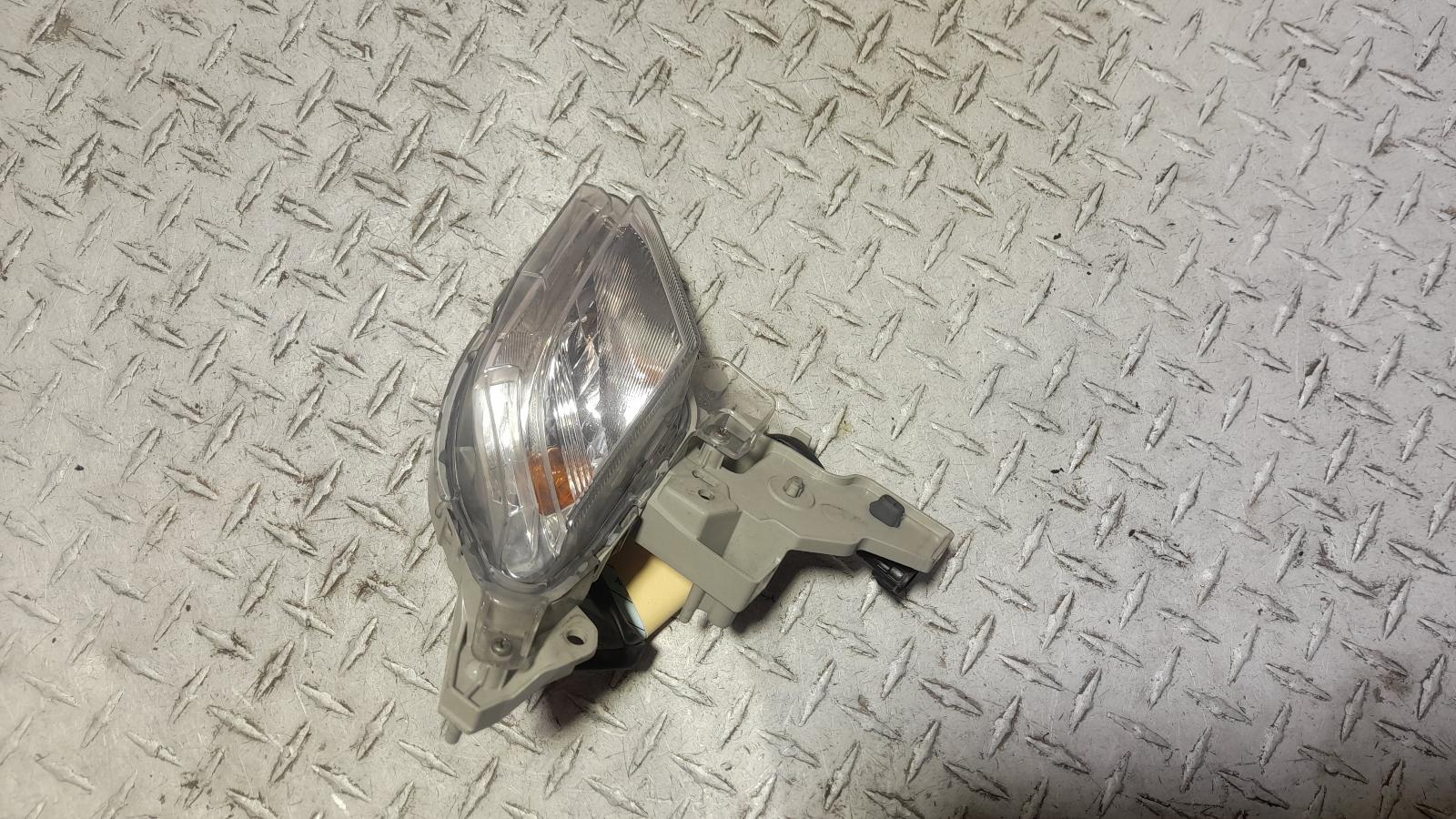 View Auto part Right Indicator/Fog/Side Mazda Cx3 2015