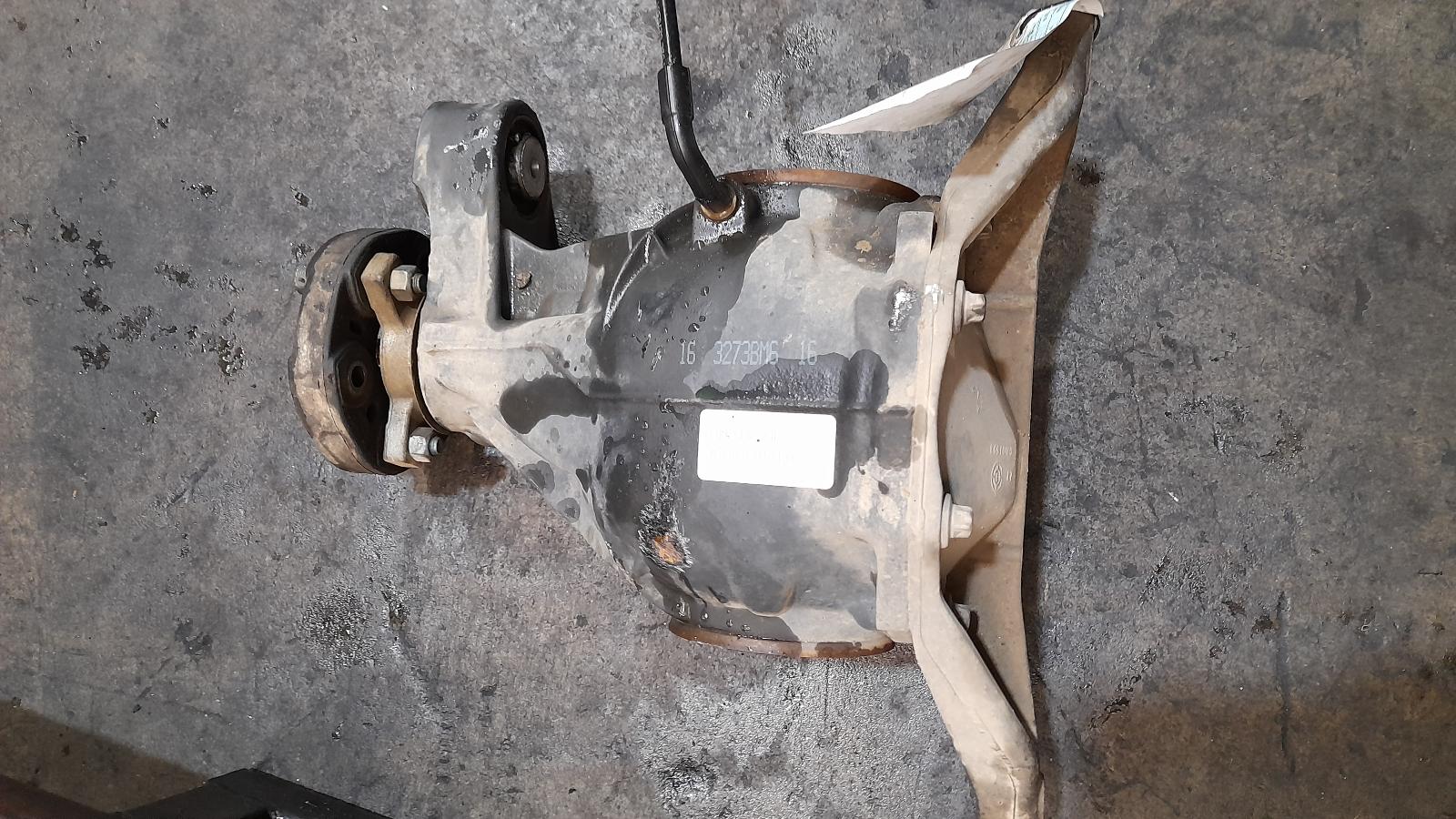 View Auto part Differential Centre Mercedes M Class 2013