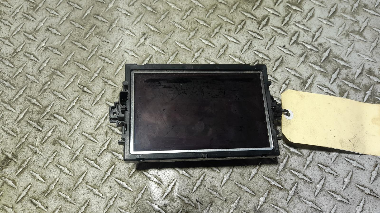 View Auto part Radio/Cd/Dvd/Sat/Tv Mercedes M Class 2013