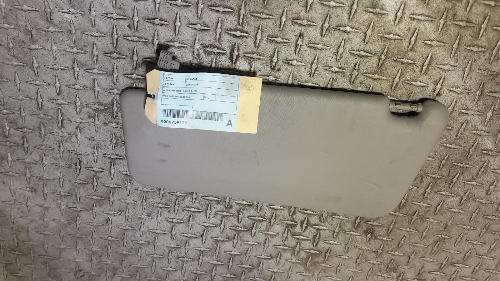 View Auto part Sunvisor Mercedes M Class 2013