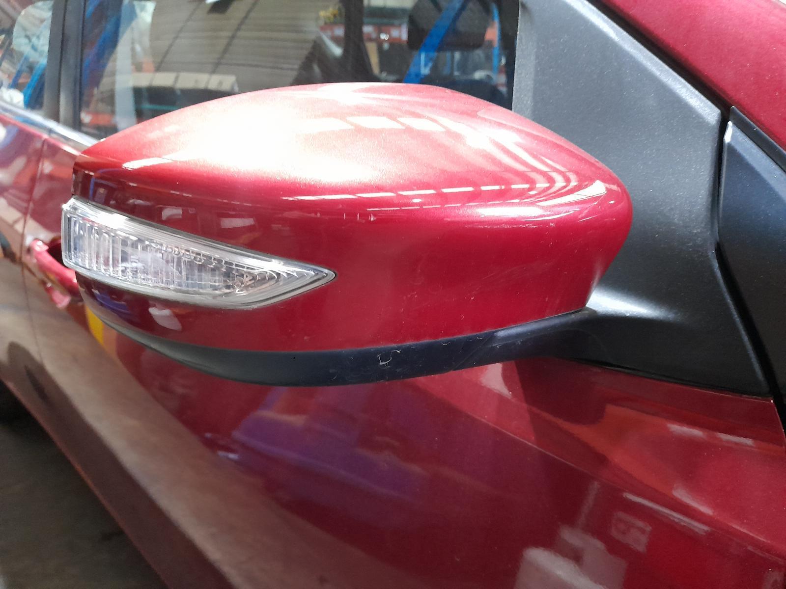 View Auto part Right Door Mirror Nissan Pulsar 2013