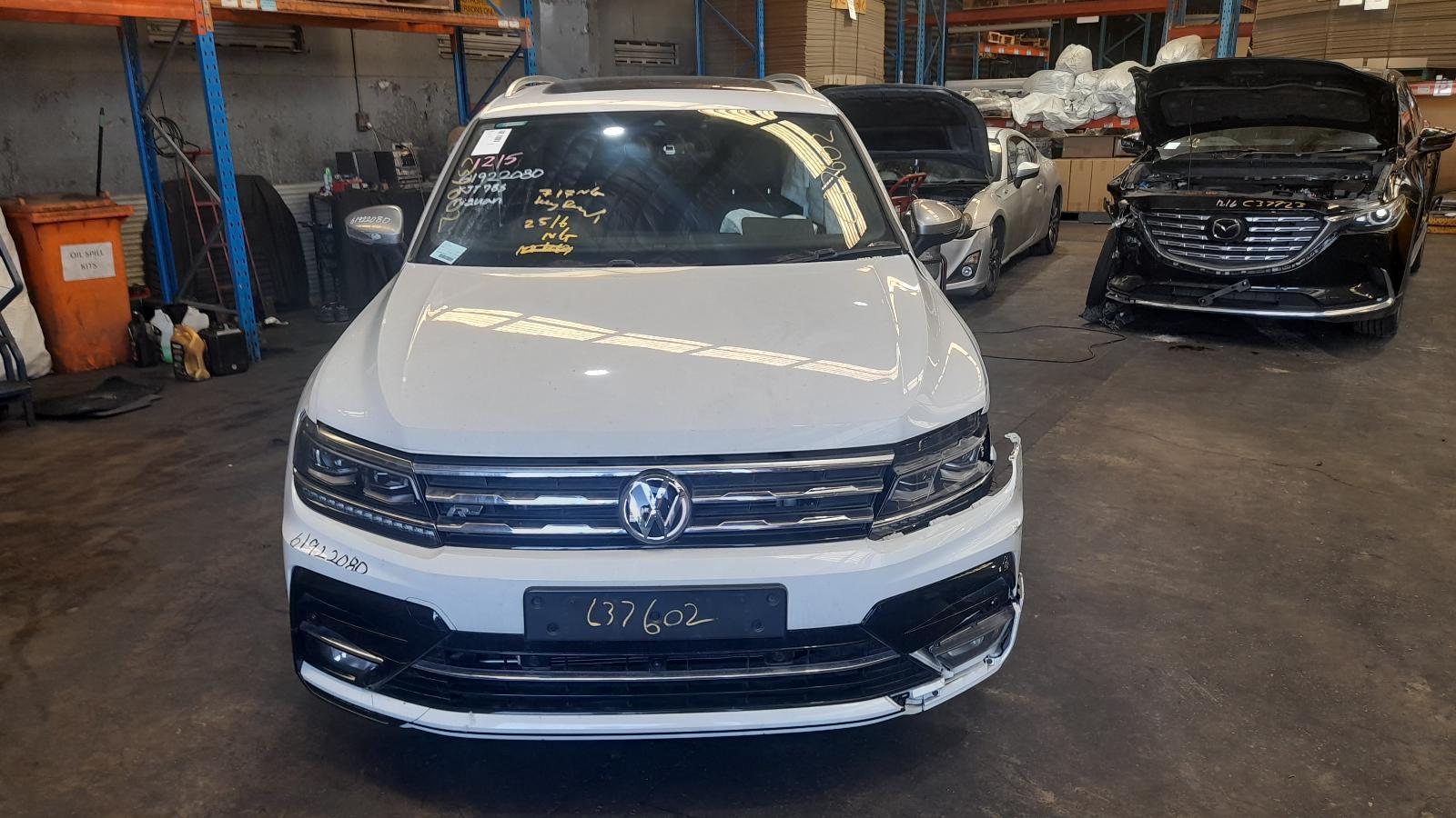 View Auto part Bonnet Volkswagen Tiguan 2019