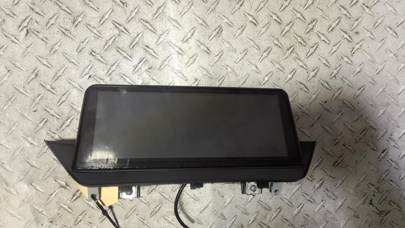 View Auto part Radio/Cd/Dvd/Sat/Tv Bmw X1 2013