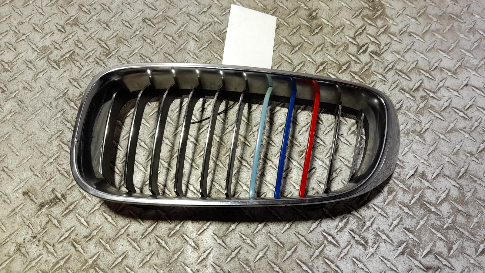 View Auto part Grille Bmw 3 Series 2013
