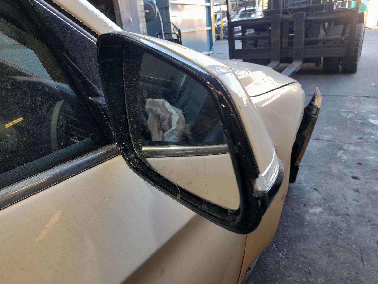 View Auto part Right Door Mirror Bmw X1 2015