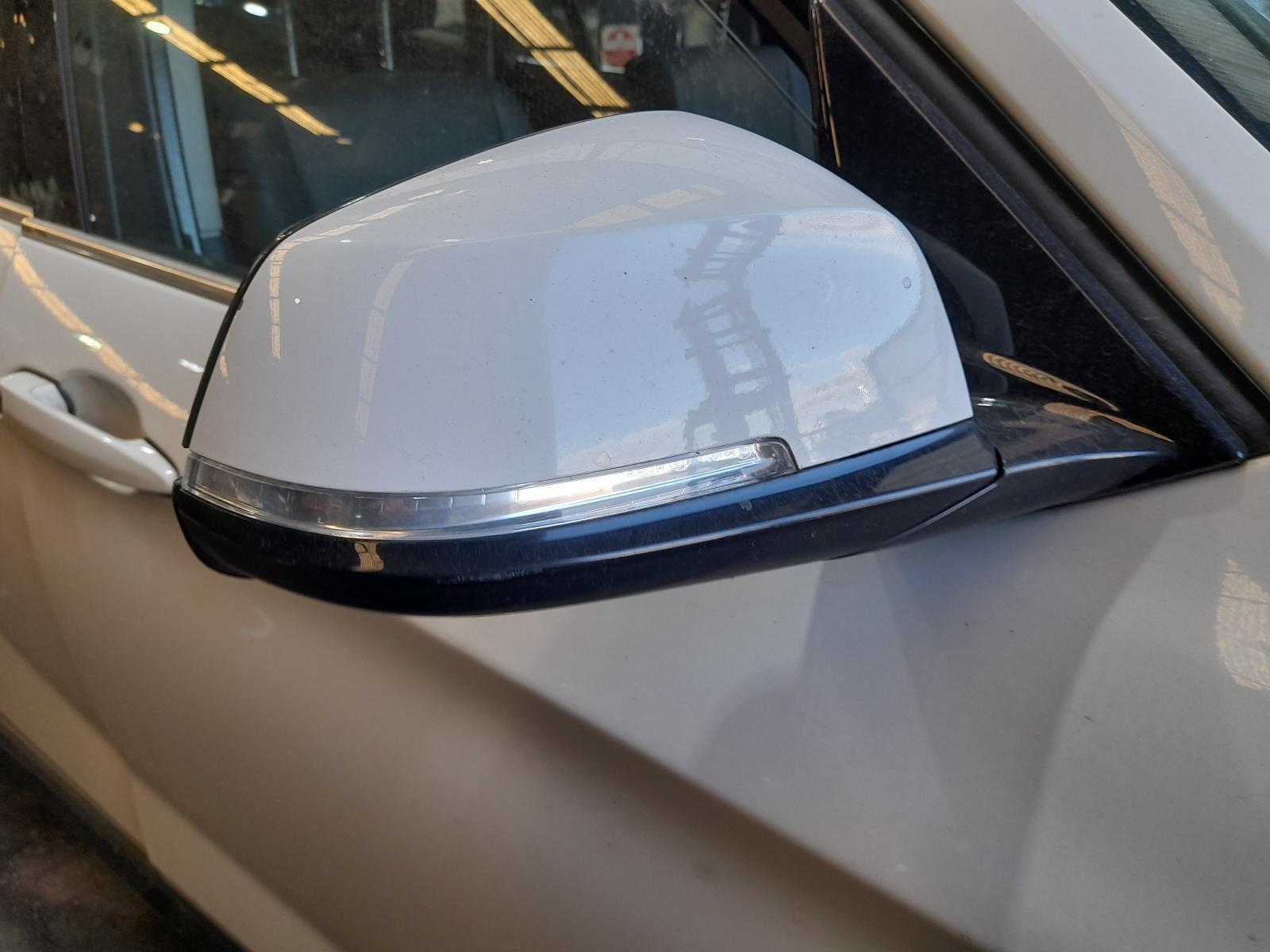 View Auto part Right Door Mirror Bmw X1 2015