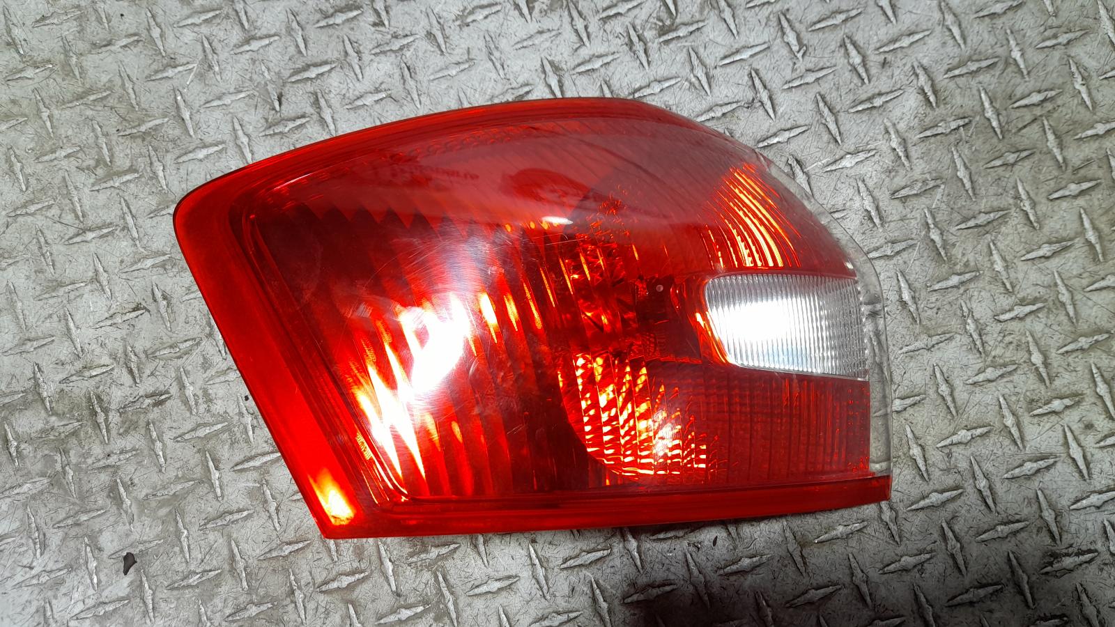 View Auto part Left Taillight Ford Kuga 2012