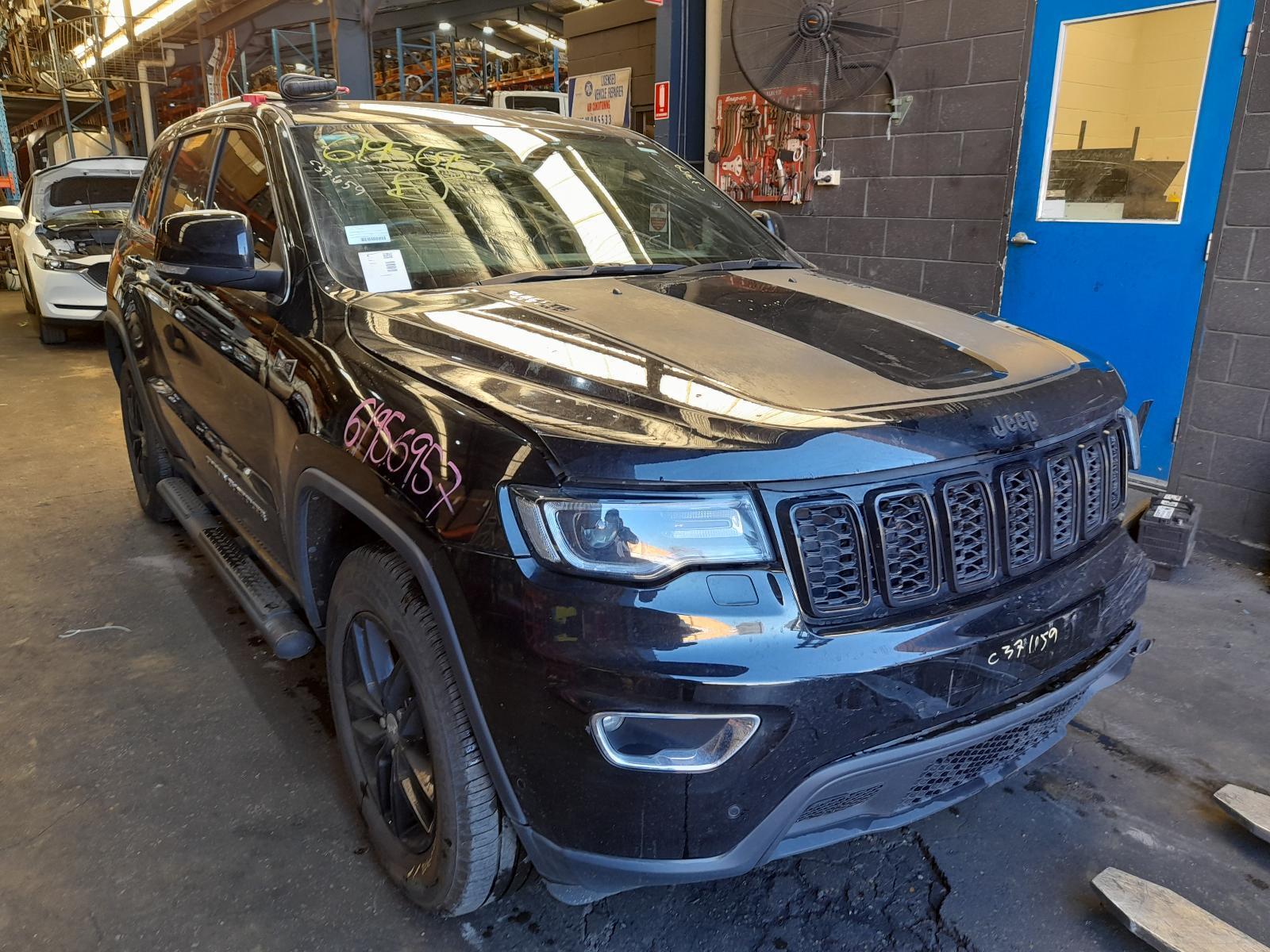 View Auto part Trans/Gearbox Jeep Grandcherokee 2017
