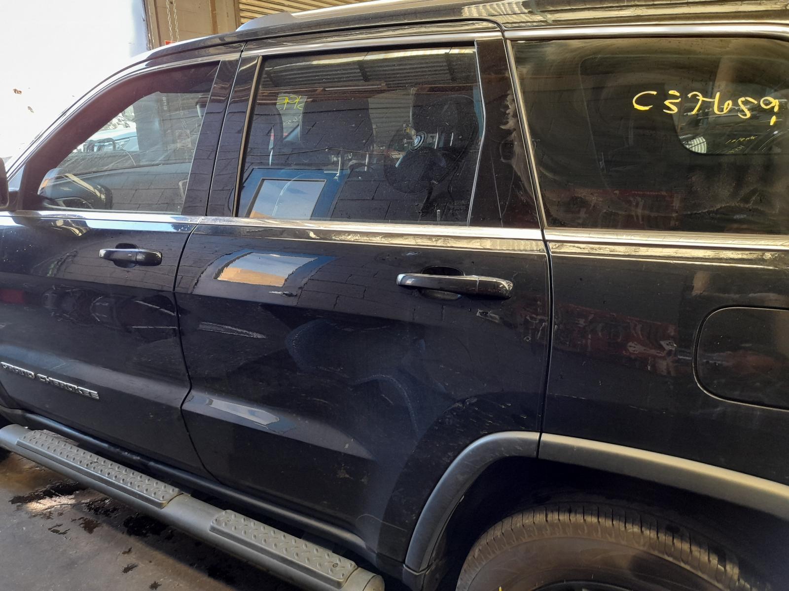 View Auto part Left Rear Door/Sliding Jeep Grandcherokee 2017