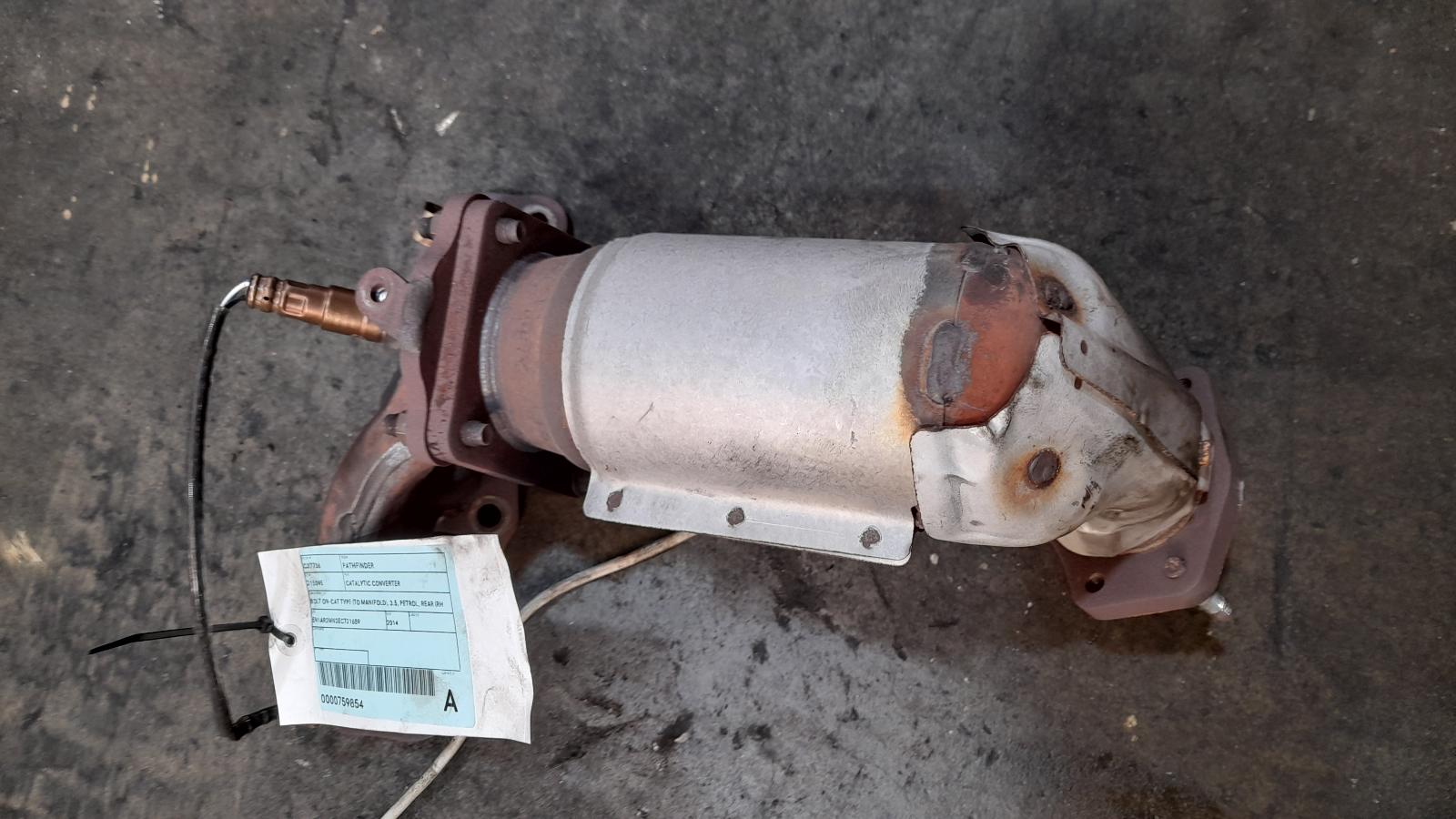 View Auto part Catalytic Converter Nissan Pathfinder 2014
