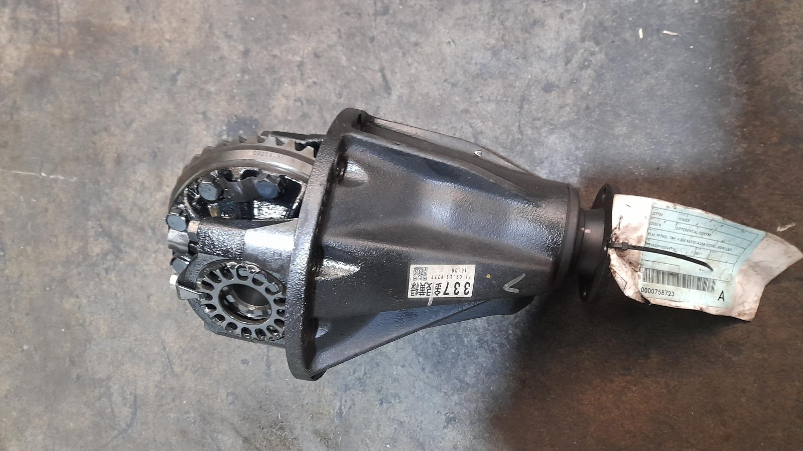 View Auto part Differential Centre Toyota Hiace 2011