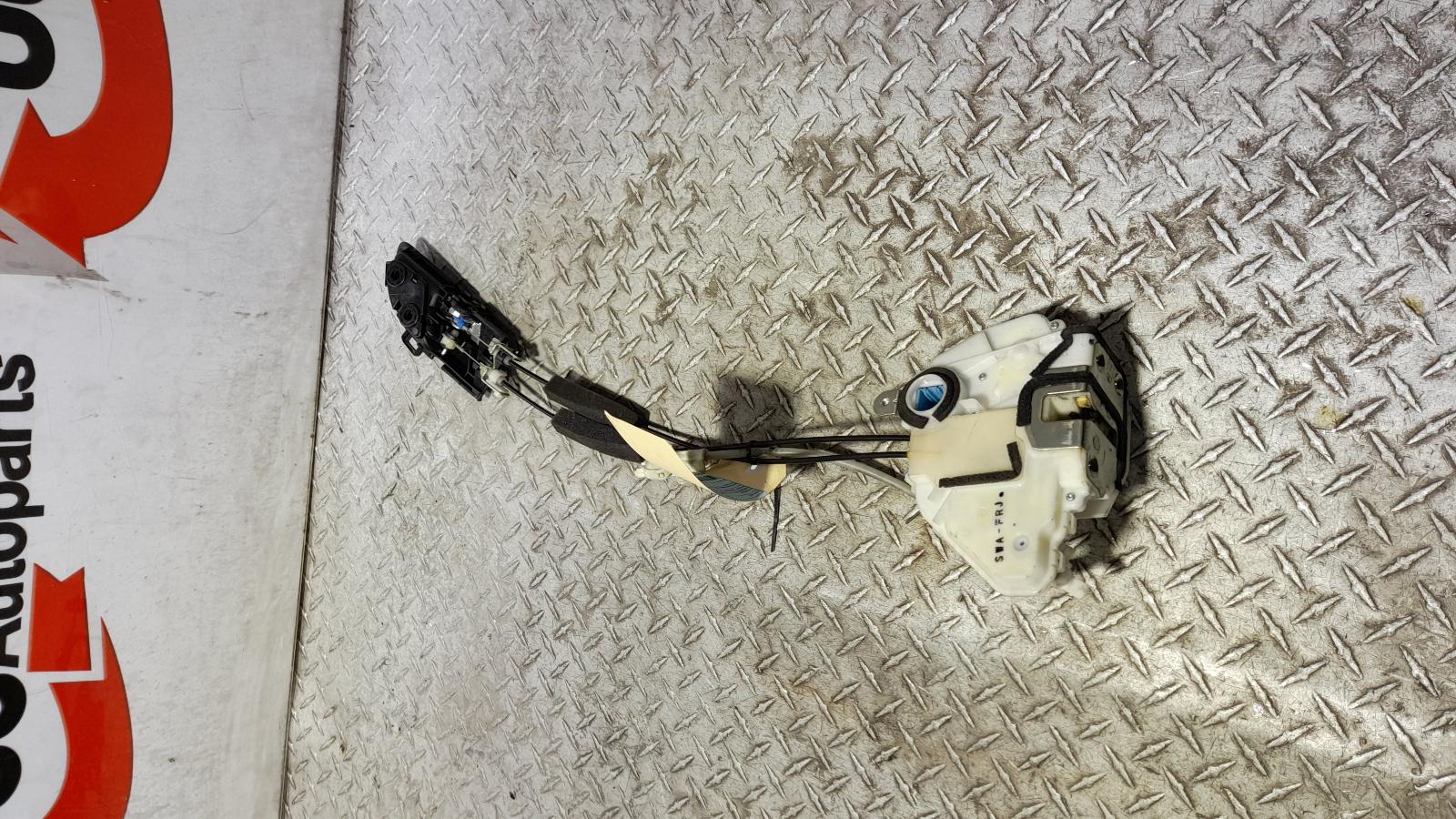 View Auto part Door/Boot/Gate Lock Honda Crv 2012