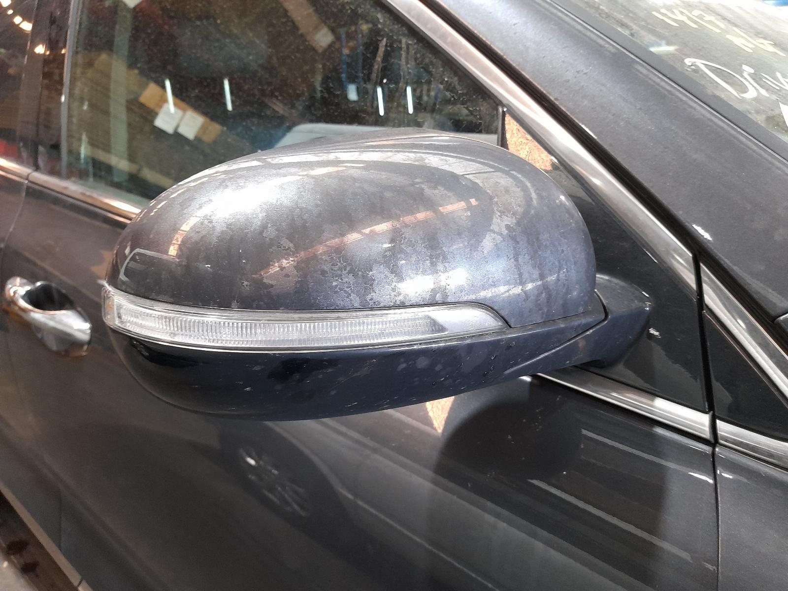 View Auto part Right Door Mirror Kia Sorento 2019