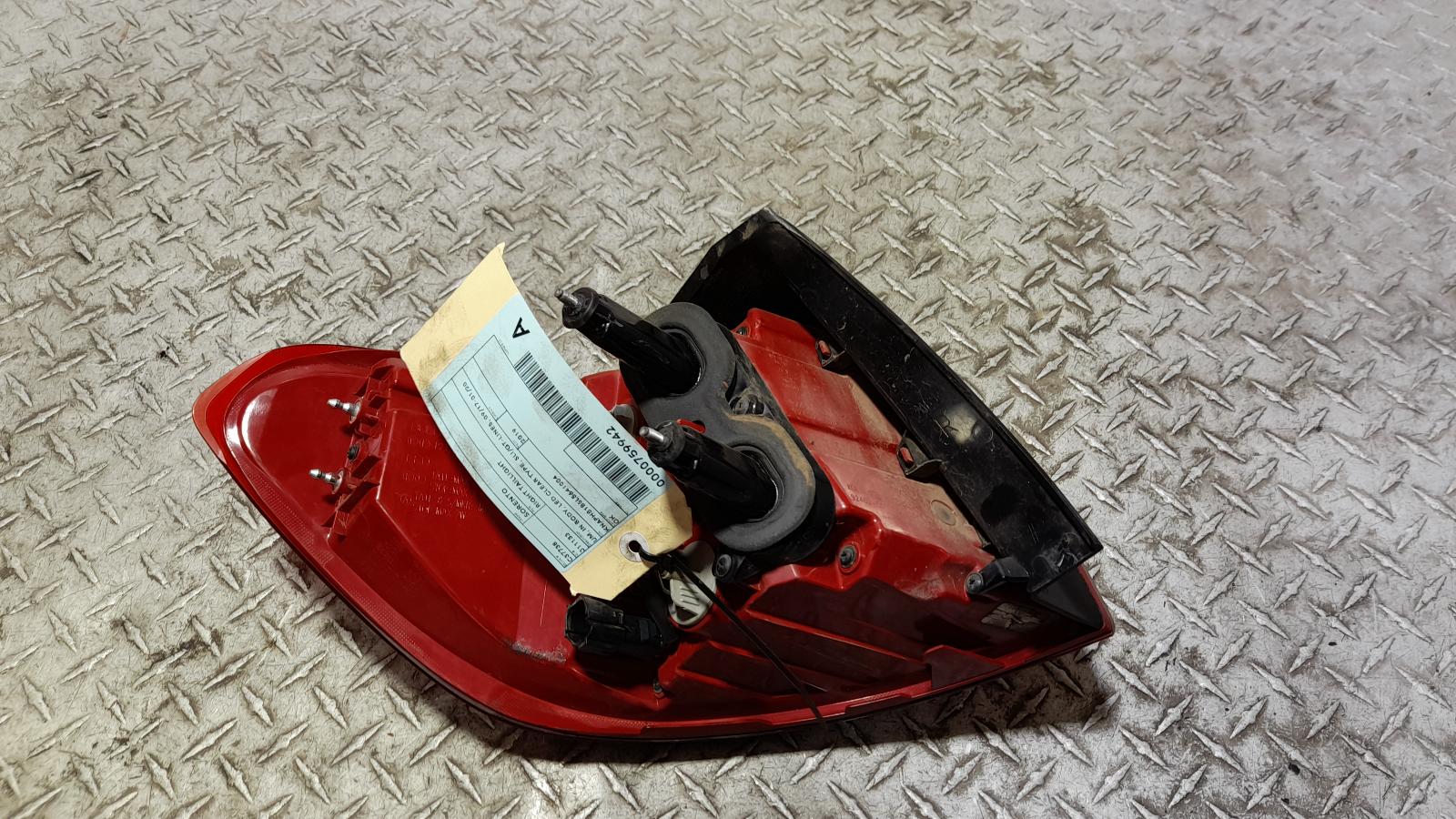 View Auto part Right Taillight Kia Sorento 2019