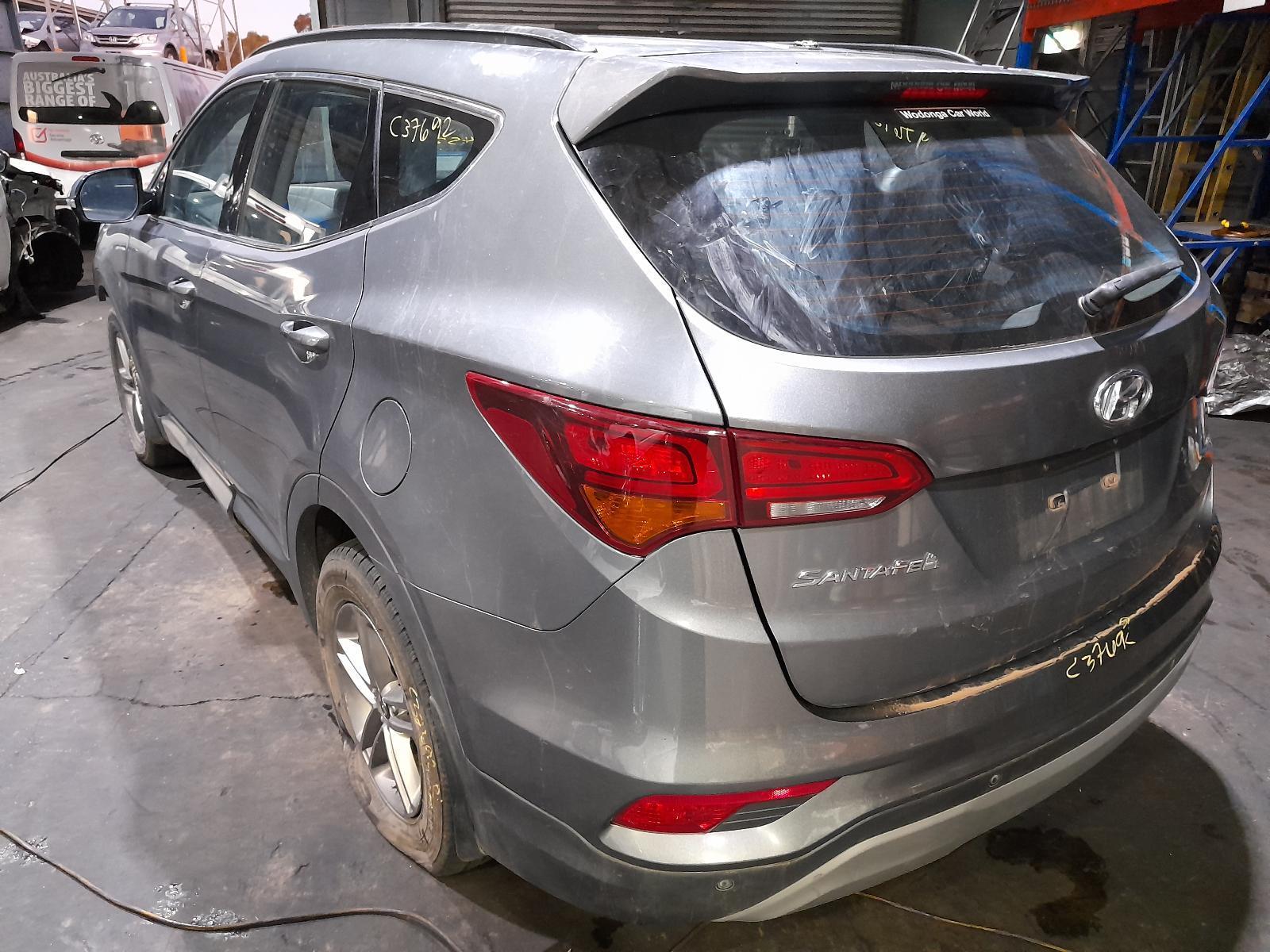 View Auto part Trans/Gearbox Hyundai Santa Fe 2018