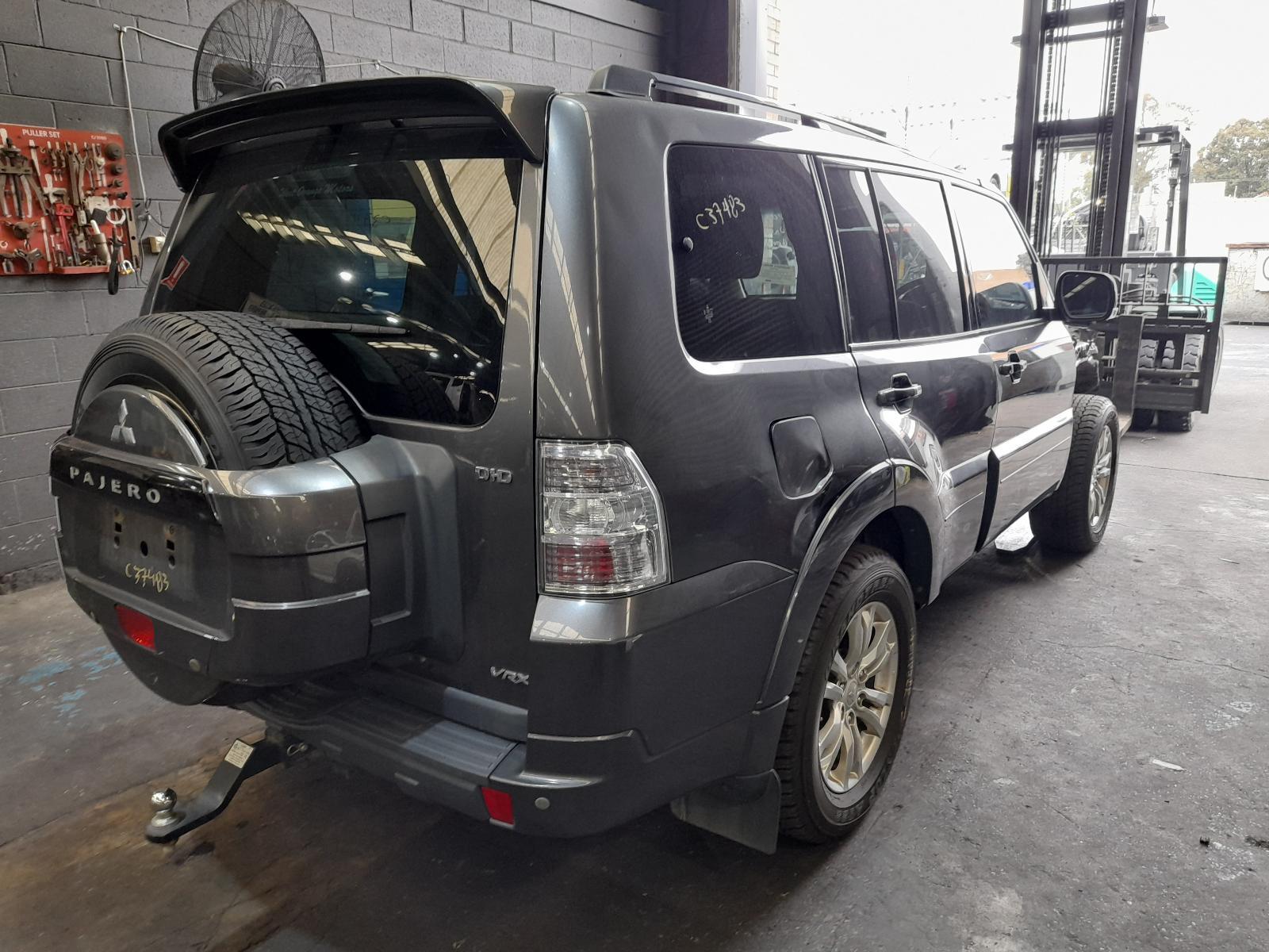 View Auto part Trans/Gearbox Mitsubishi Pajero 2014