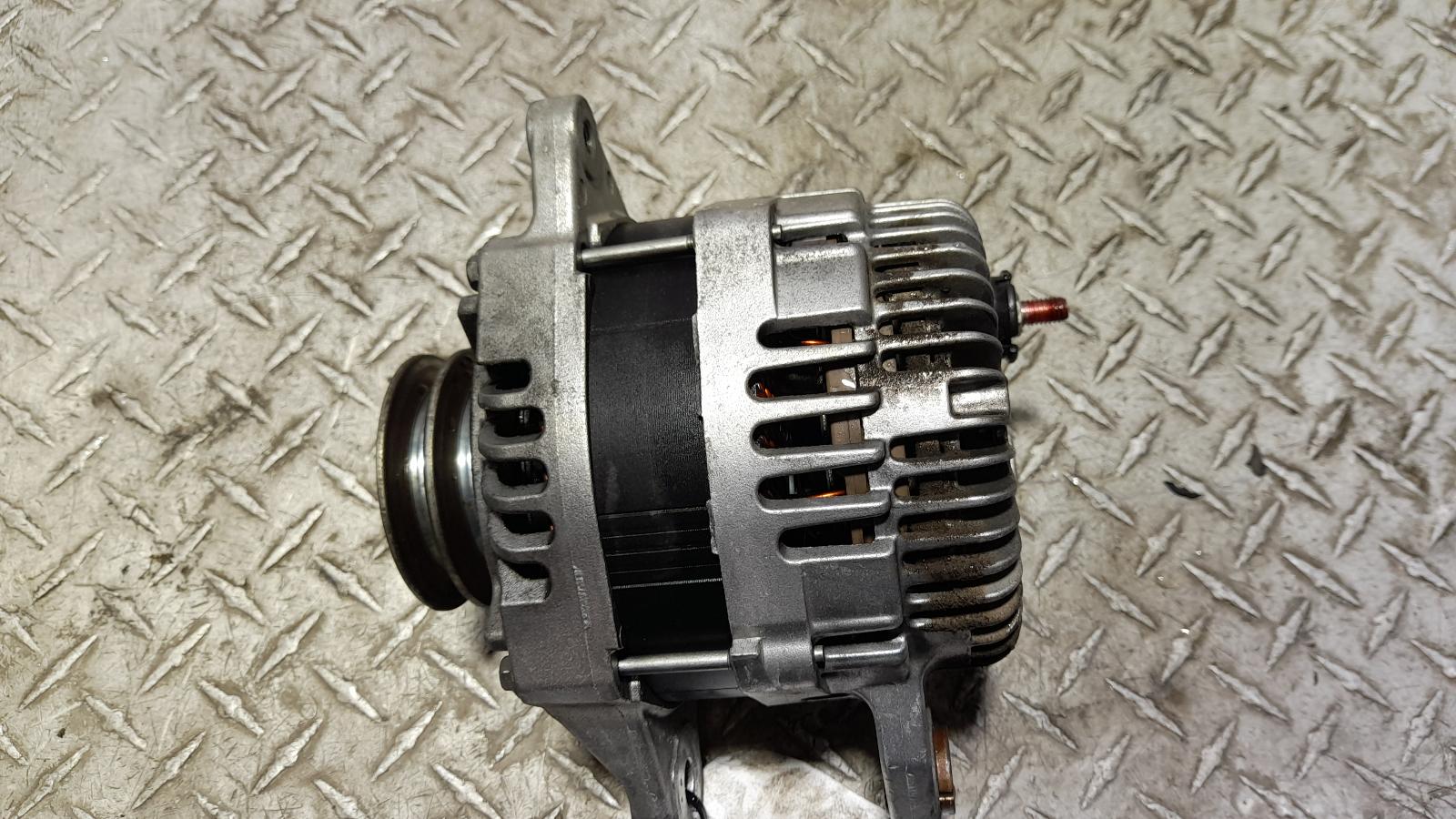 View Auto part Alternator Mitsubishi Pajero 2014